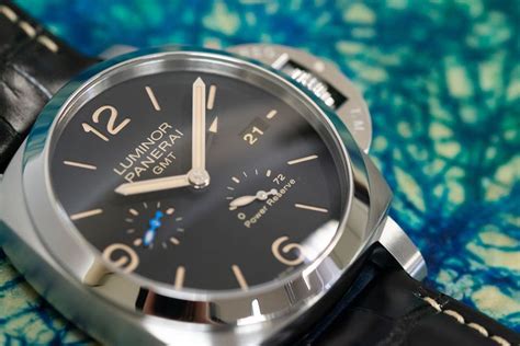 Panerai Luminor Marina 1950 3 Days GMT : PAM 1321 .